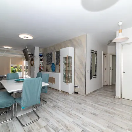 Medano Sea Avenue アパート エル・メダノ